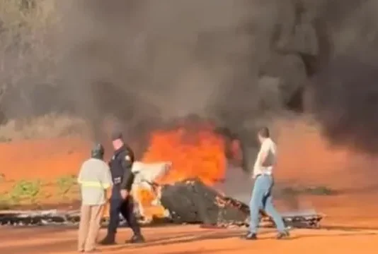 Avião de pequeno porte cai em Mogi Mirim, em São Paulo