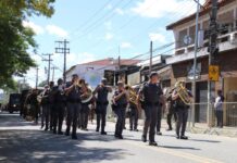 Desfile de Brigadeiro Tobias reúne público de 15 mil pessoas neste domingo (18)