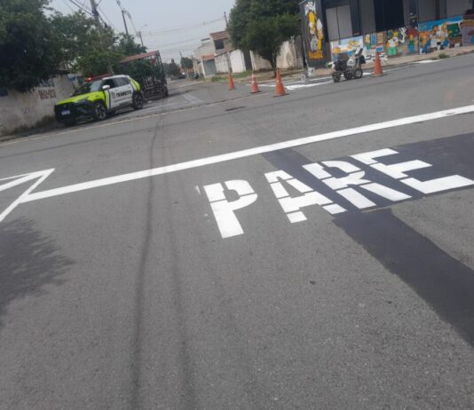 Semob implanta mão única de trânsito em rua no Jardim Novo Horizonte